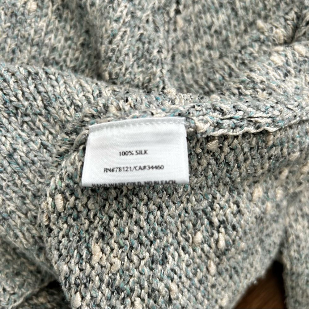 Eileen Fisher Silk Sweater- Size Medium Petite Gray/ Blue Tones- - Picture 5 of 7